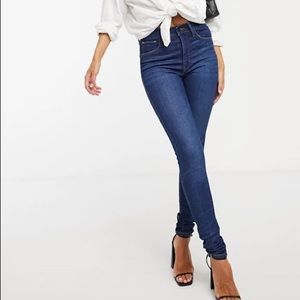 Levi’s Mile High Super Skinny Jeans